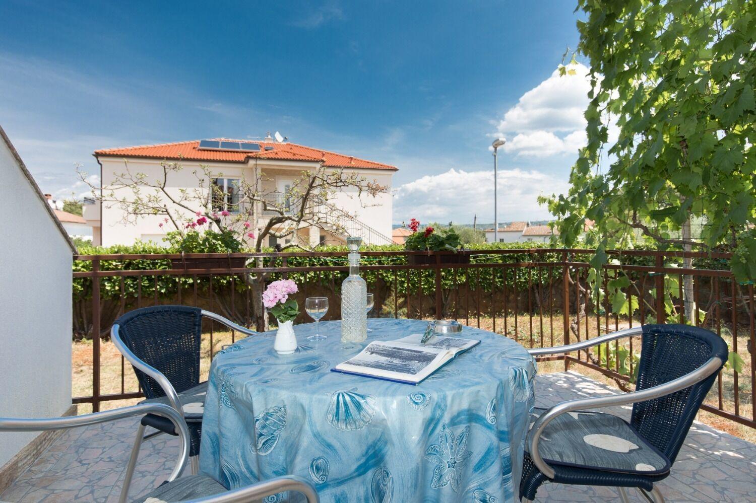 Apartments Kate - 100 M From Beach Malinska Extérieur photo