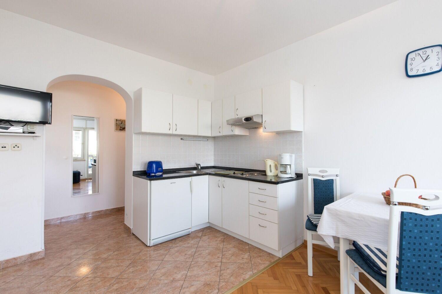 Apartments Kate - 100 M From Beach Malinska Extérieur photo