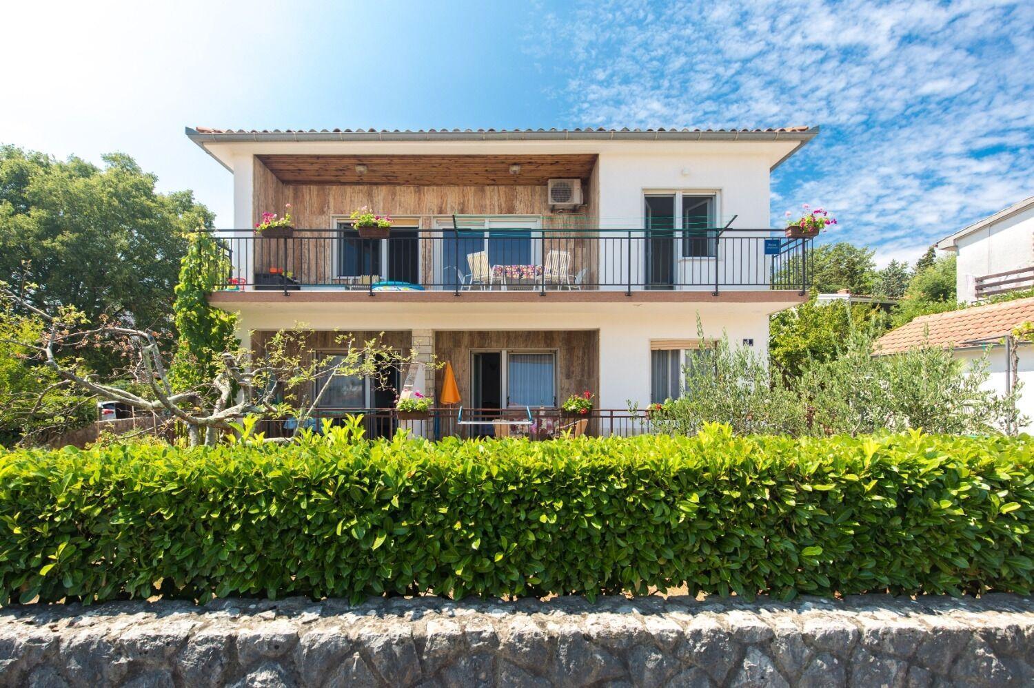Apartments Kate - 100 M From Beach Malinska Extérieur photo